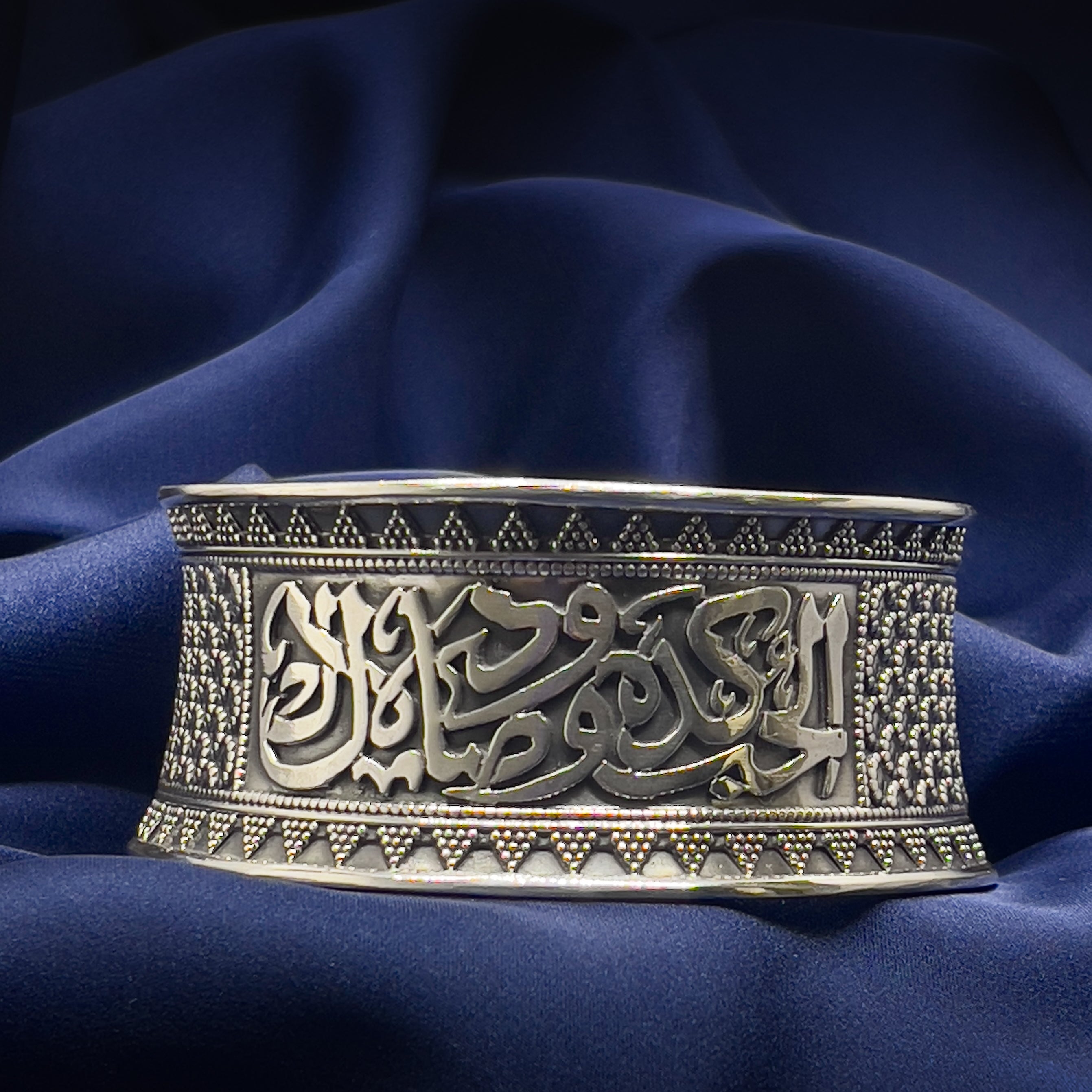 Bedouin Bracelet "love is like that"