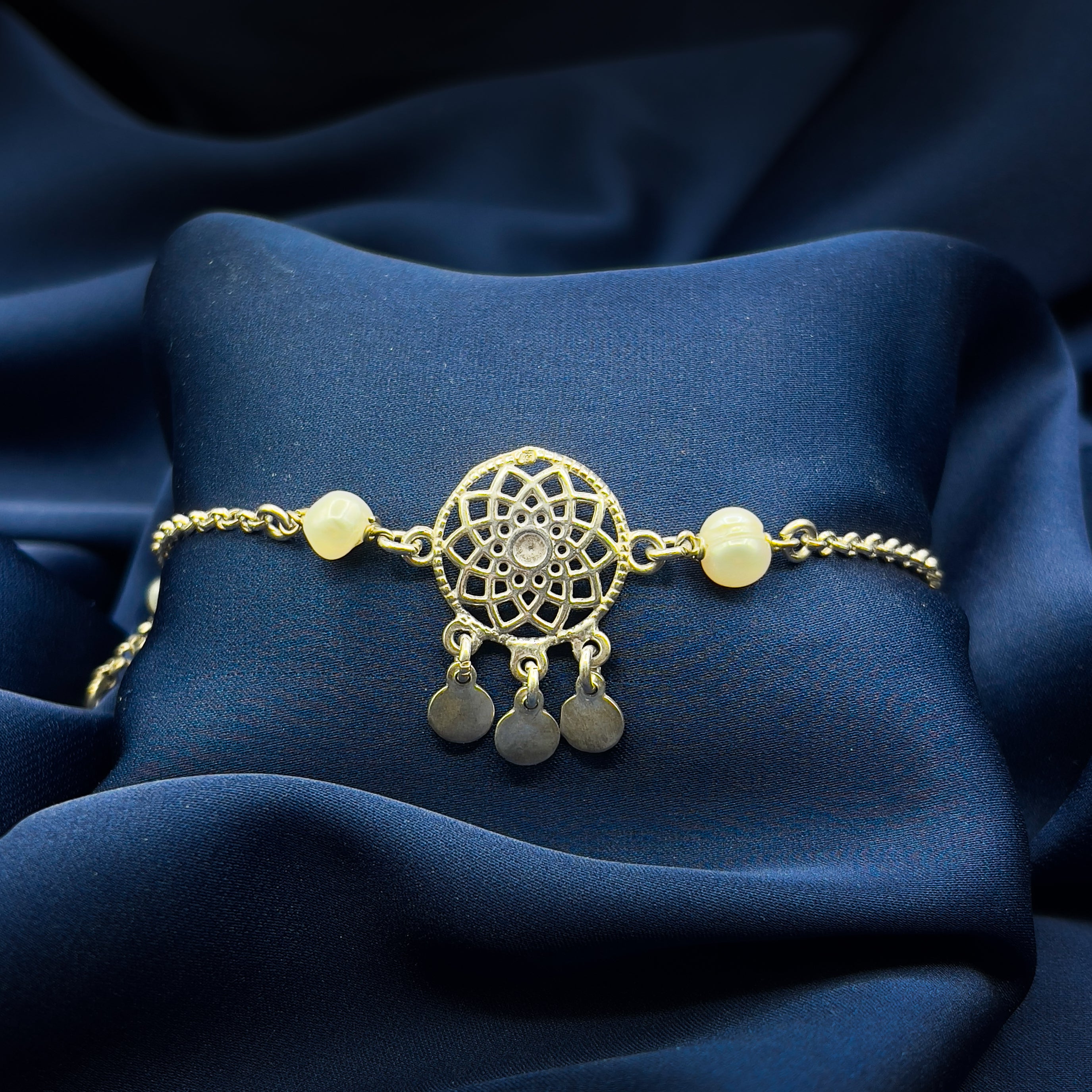 Tangled Stars Bracelet (Pearl)