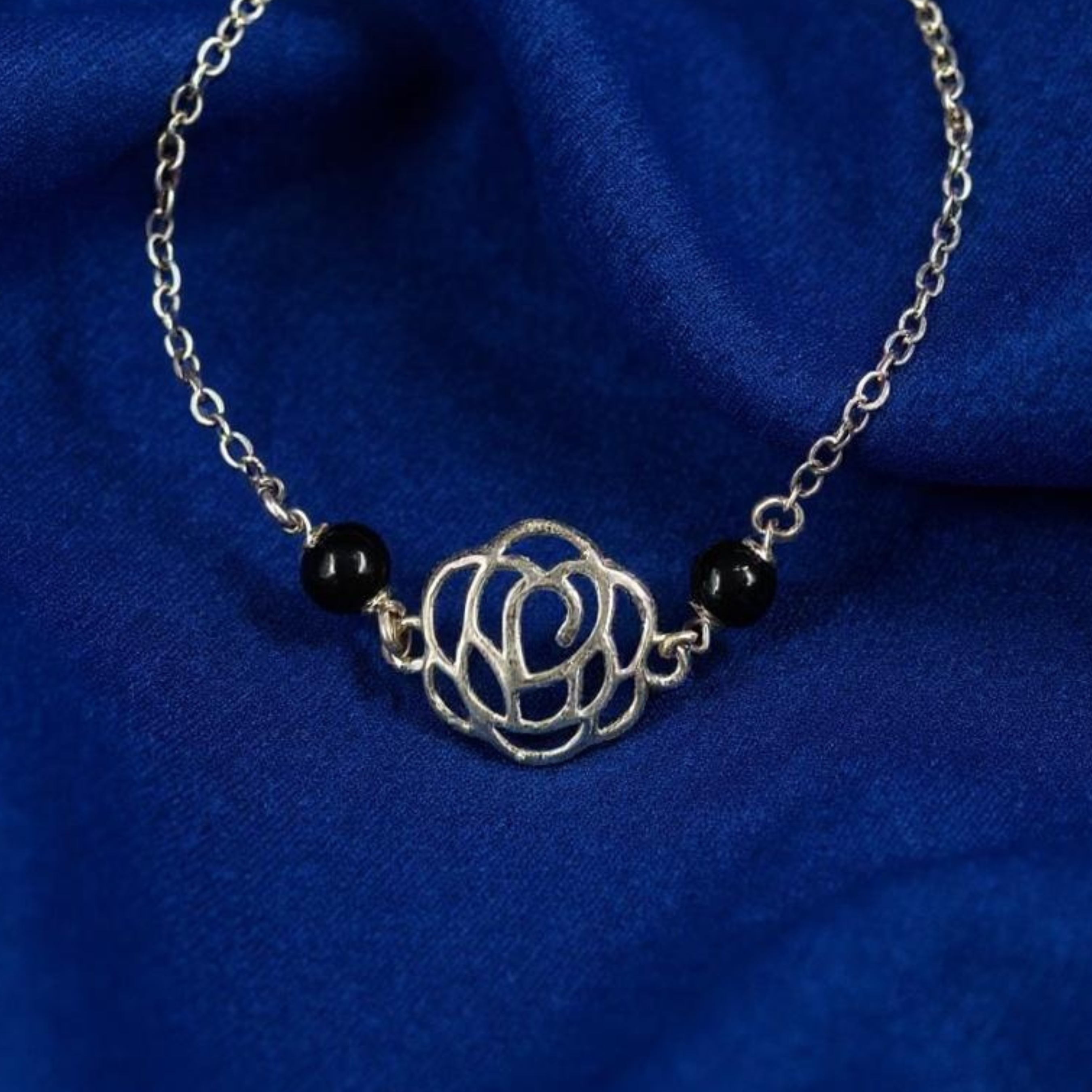 Bloom Chain Bracelet with Black Agate