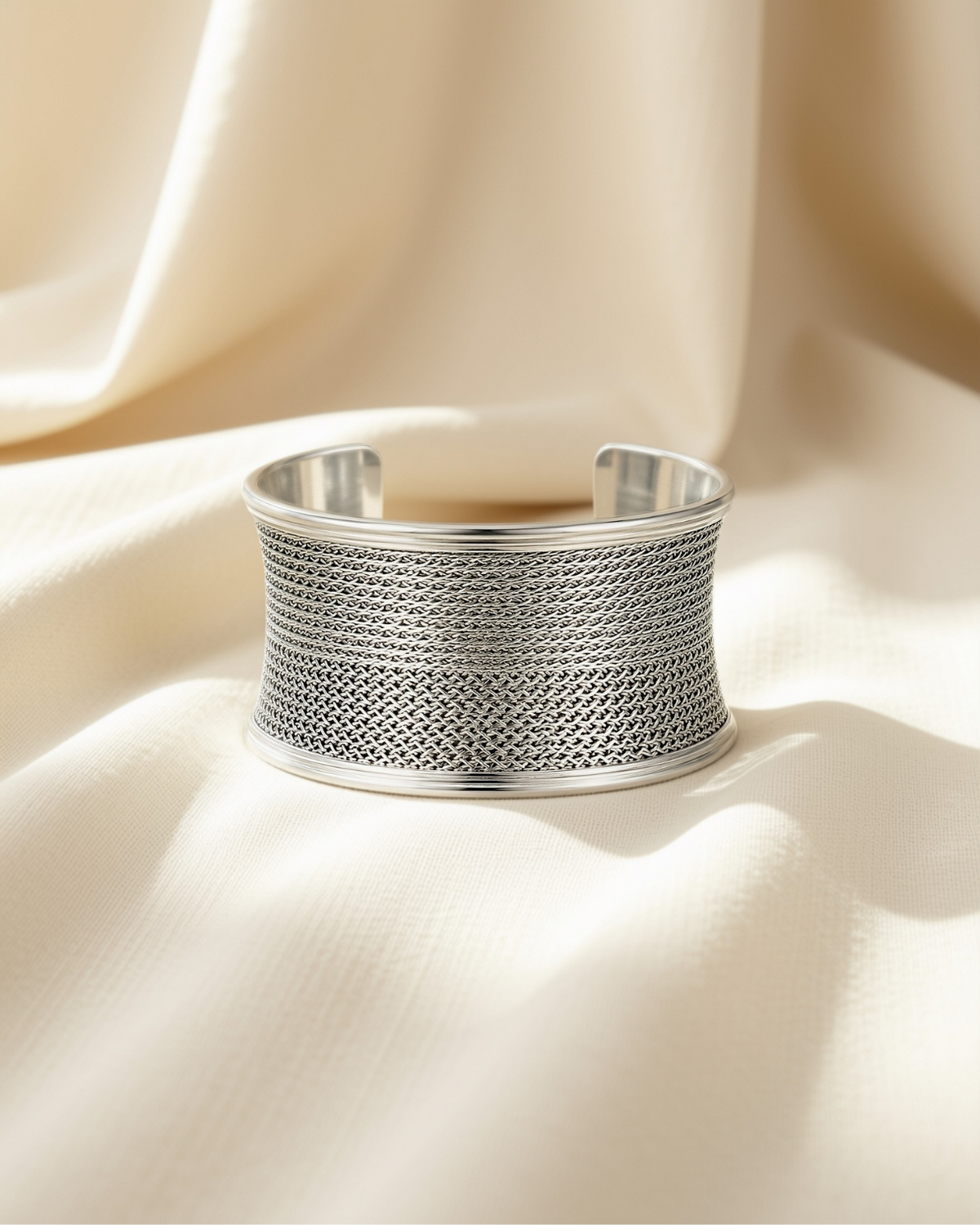 The Grand Heritage Bangle (Extra Large) 1343