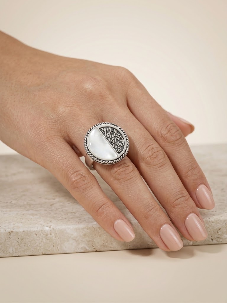 Eclipse Calligraphy Ring 7392