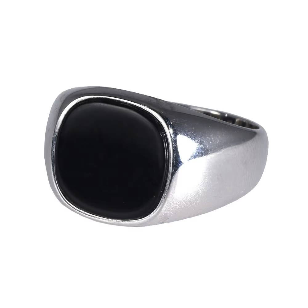Onyx Crest Ring