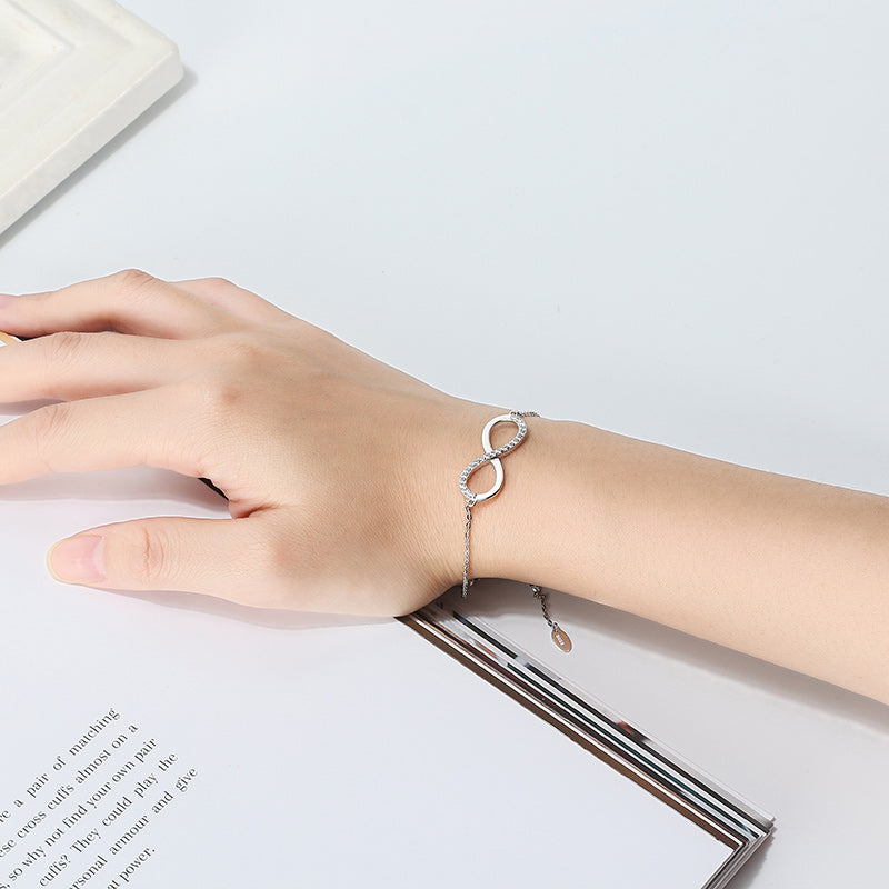 سوار فضي بسحر لا نهائي 3155