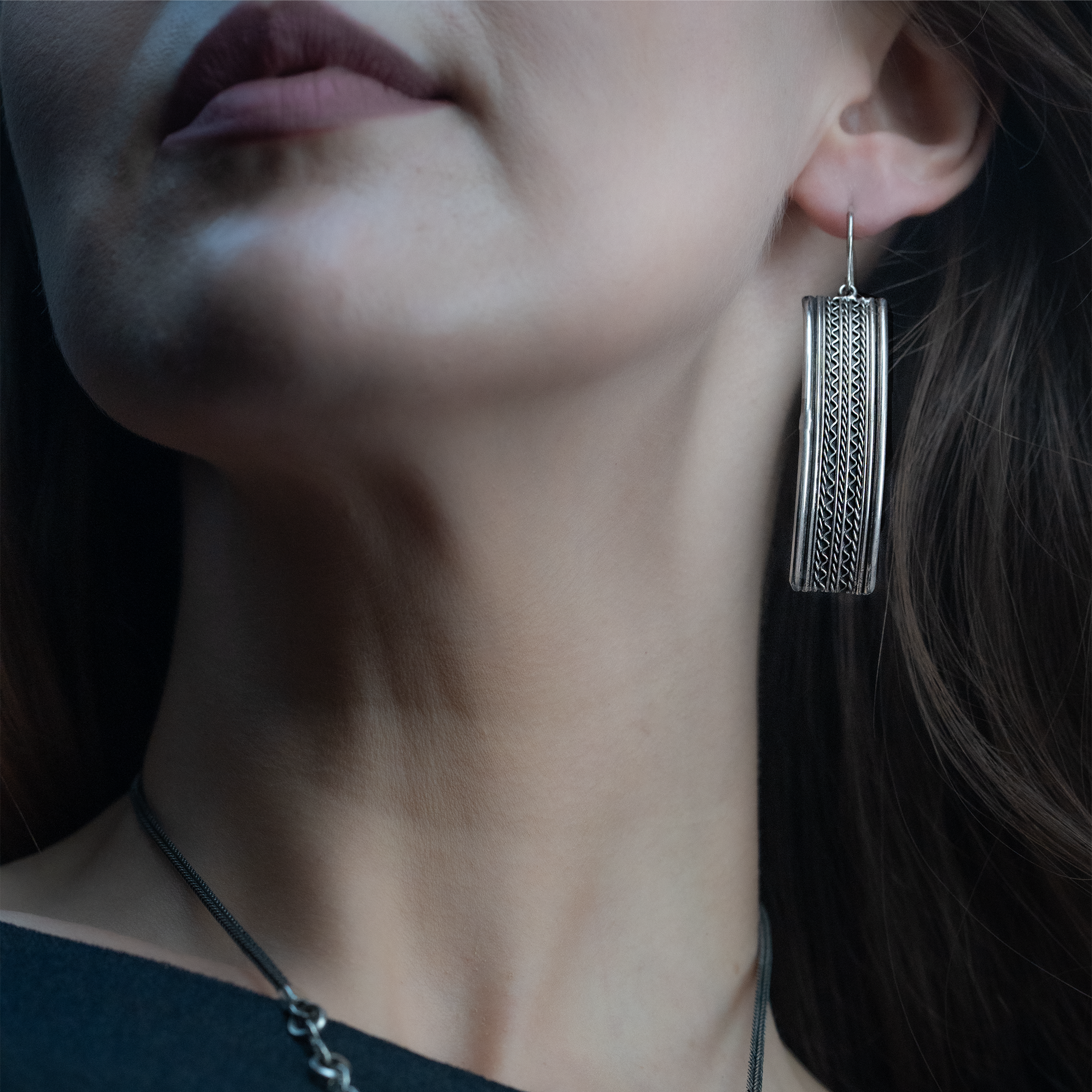 Wide Wave Simple Earring