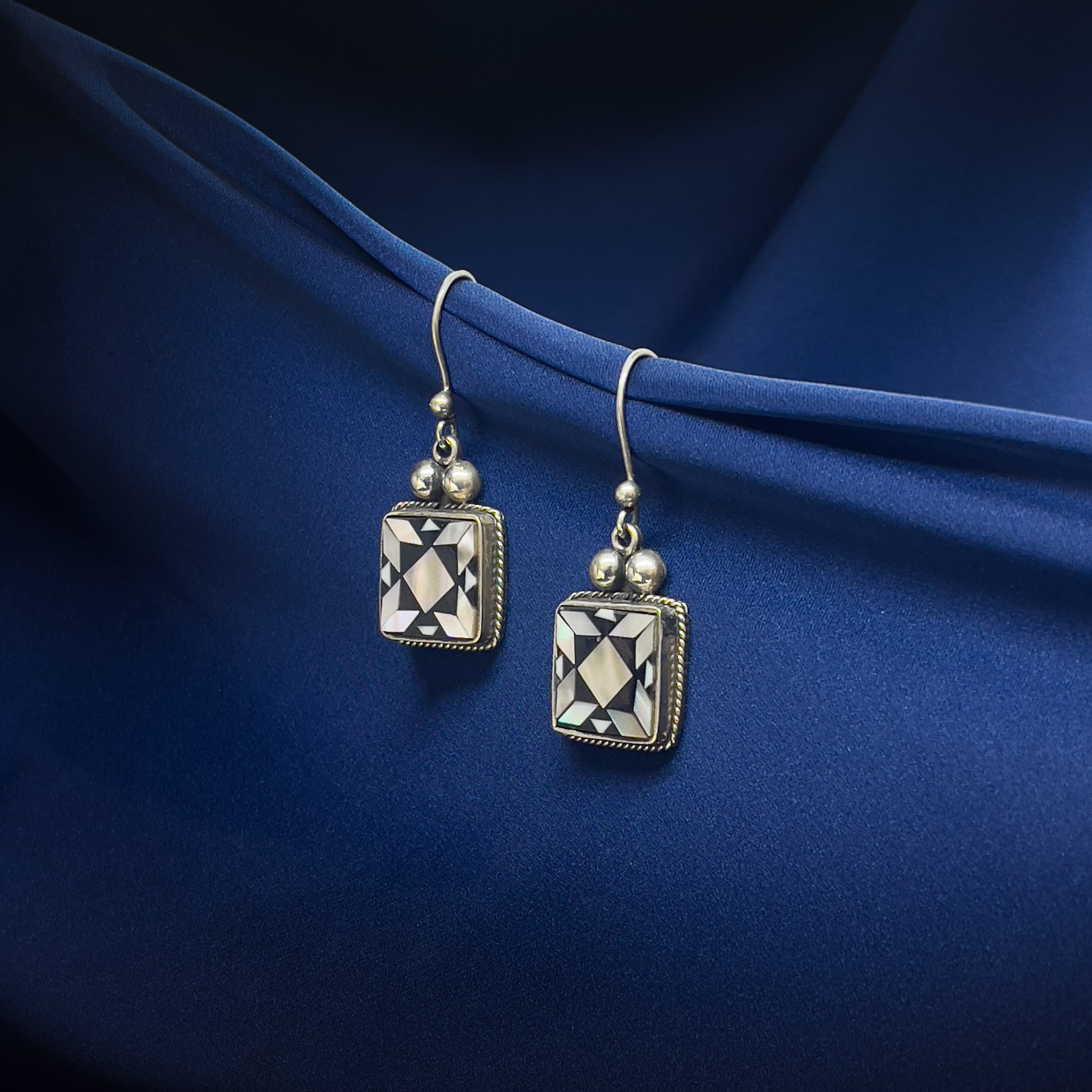 Squared Seashell Earring
