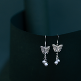 Butterfly earring (pearl)
