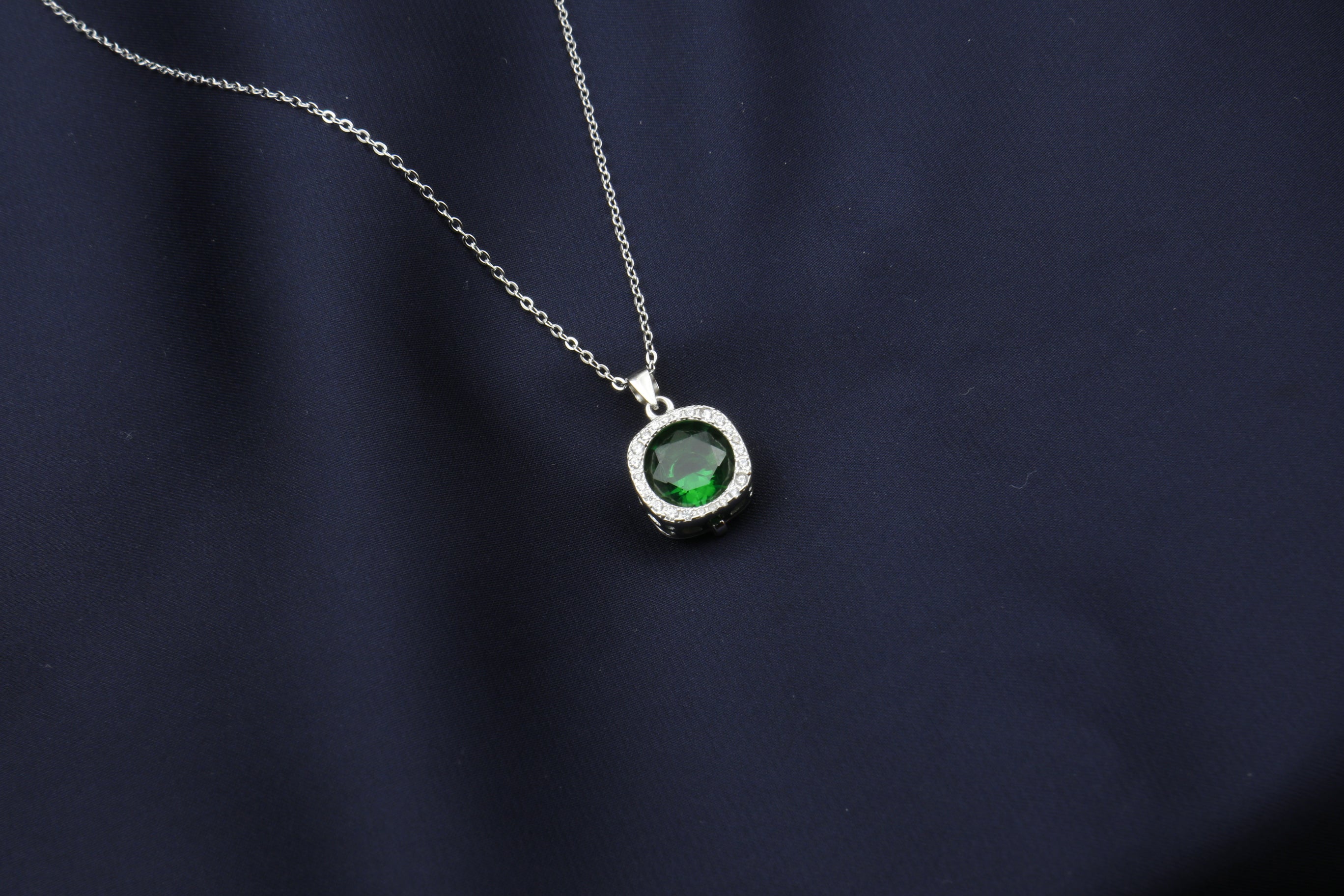 Silver Necklace Green Stone