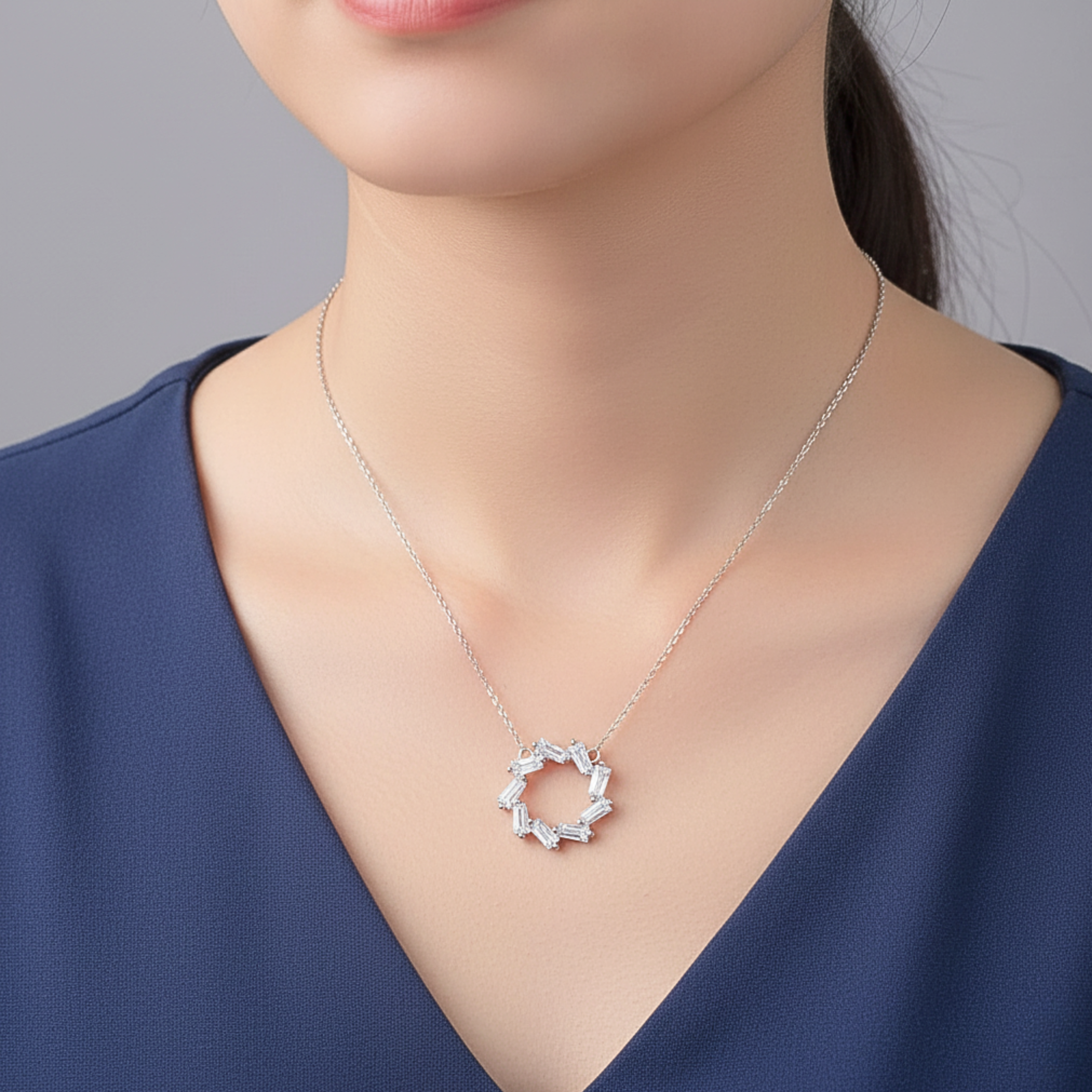 The Radiant Circle Necklace