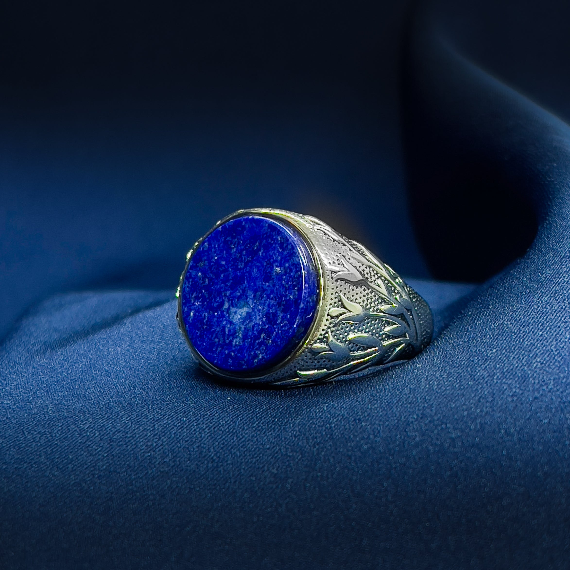 Lapis Crest Ring