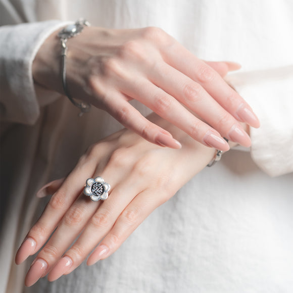 Pearl happiness Rose ring