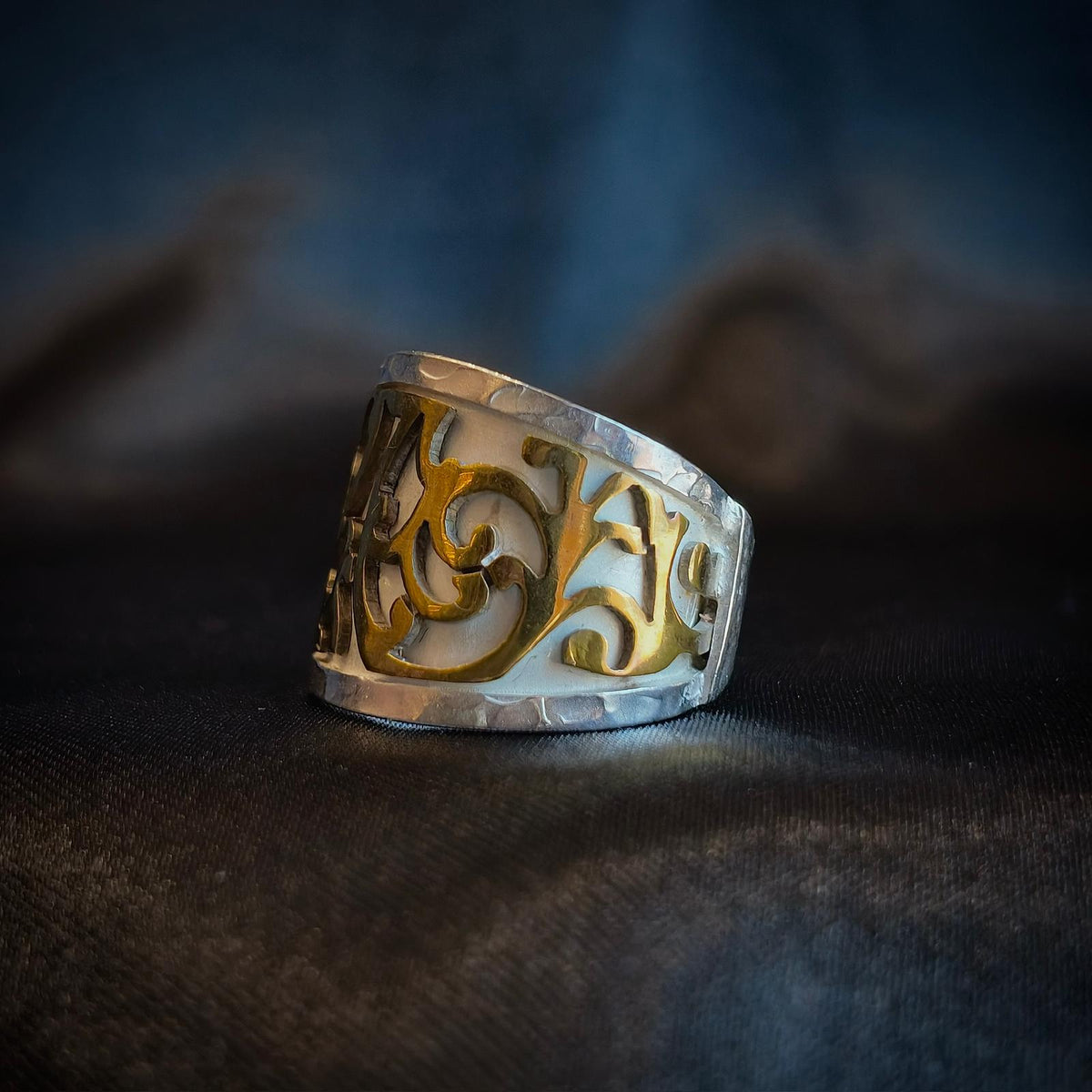 Golden Calligraphy Hammered Ring 7398