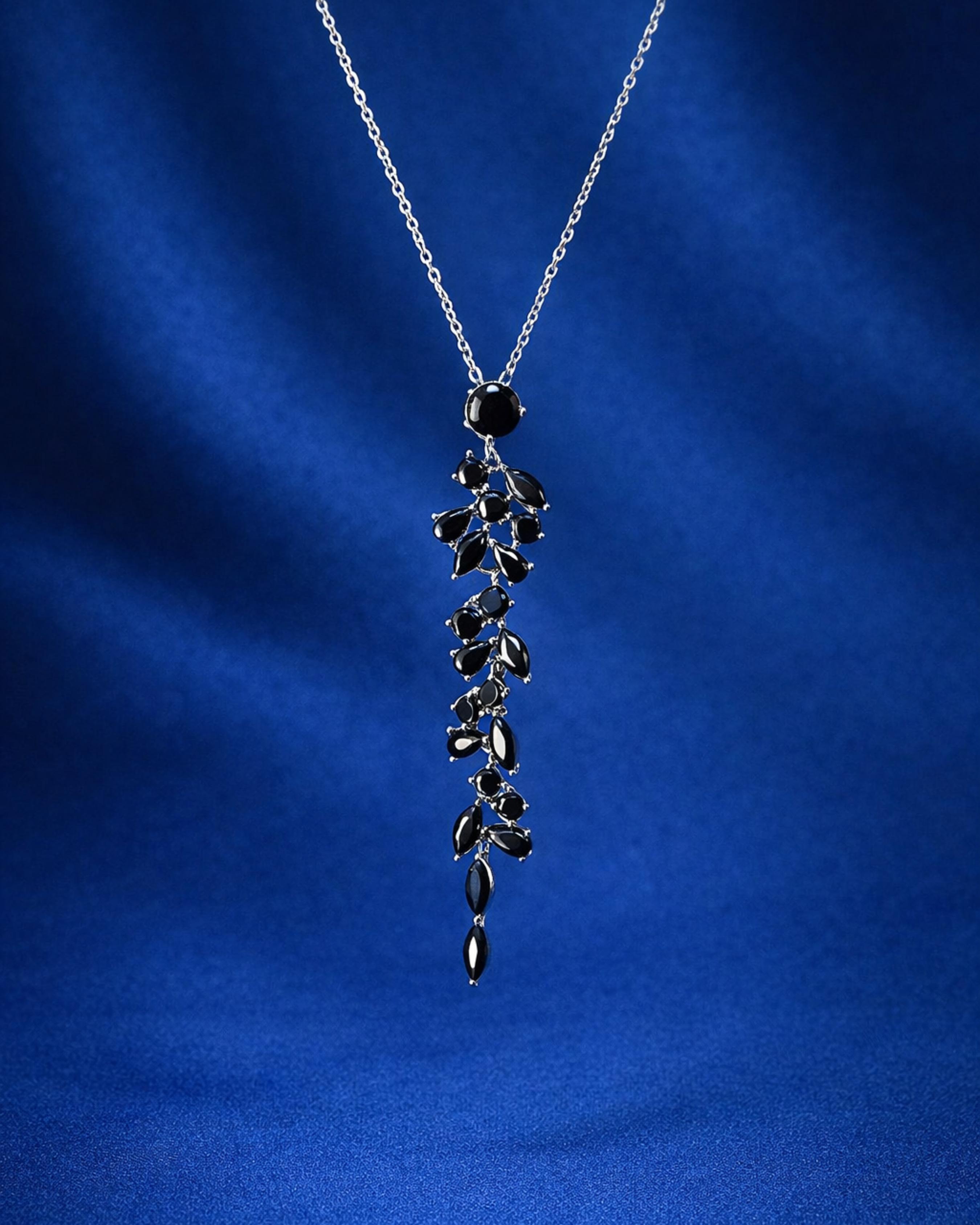 The Midnight Willow Necklace 6264