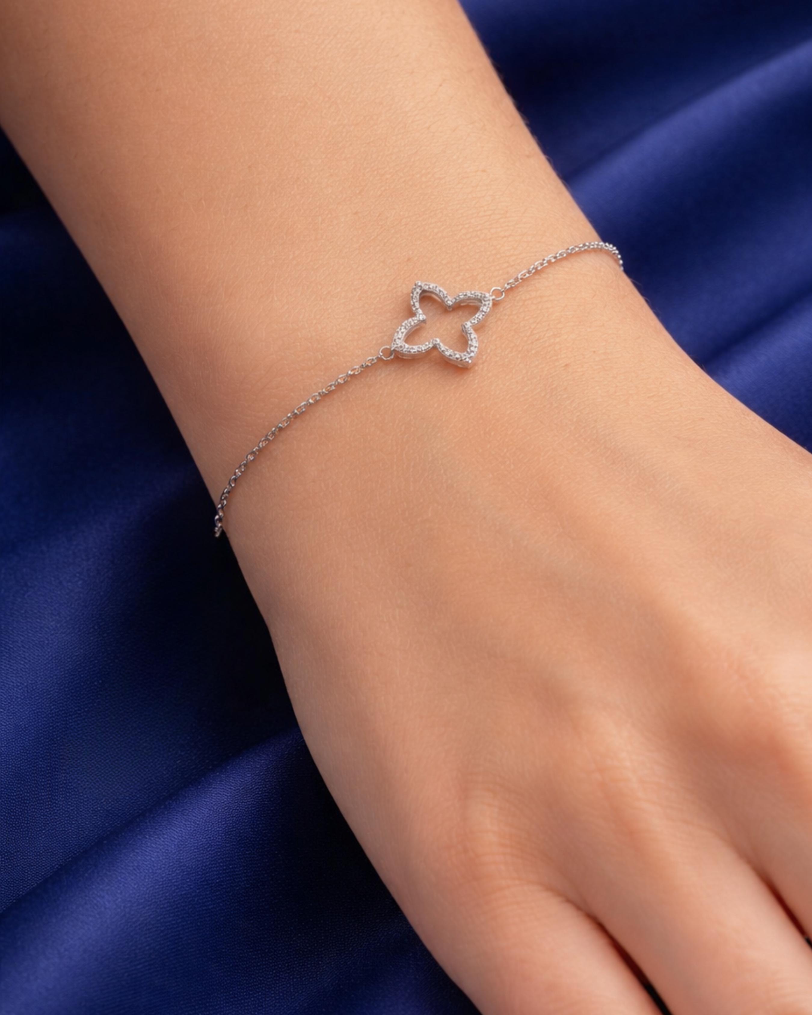 The Silver Star Bracelet 3211