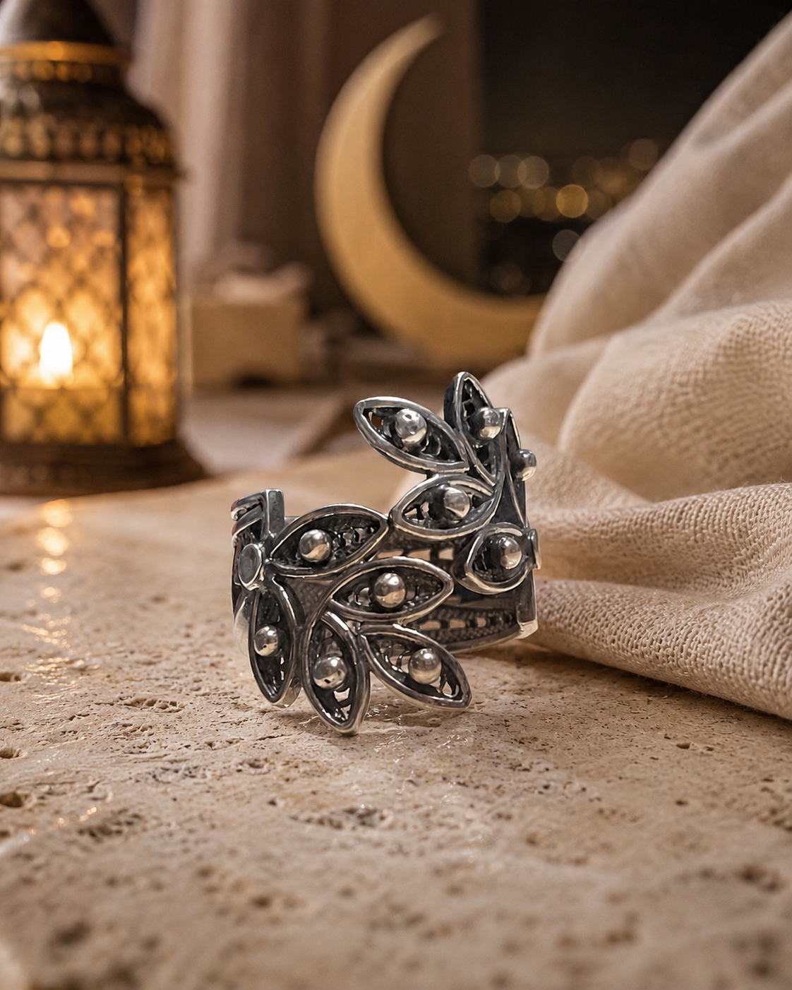 Filigree Leaf Statement Ring 7388 خاتم