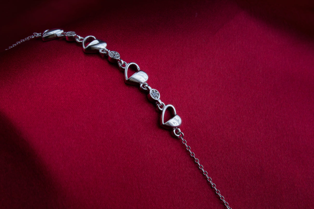 سوار فضة - نصف قلوب