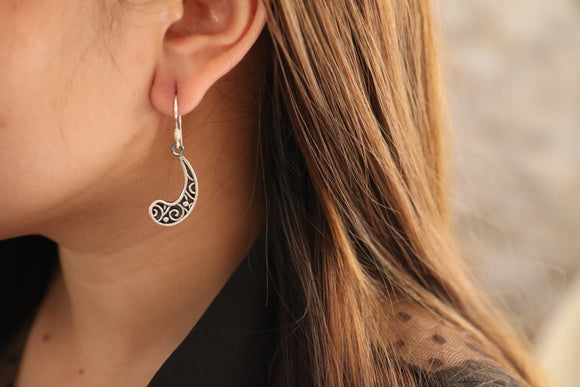 simple brocade earring
