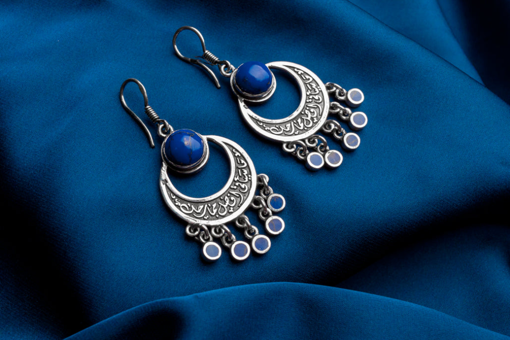 Earring of Hope with Dark Blue Lobes