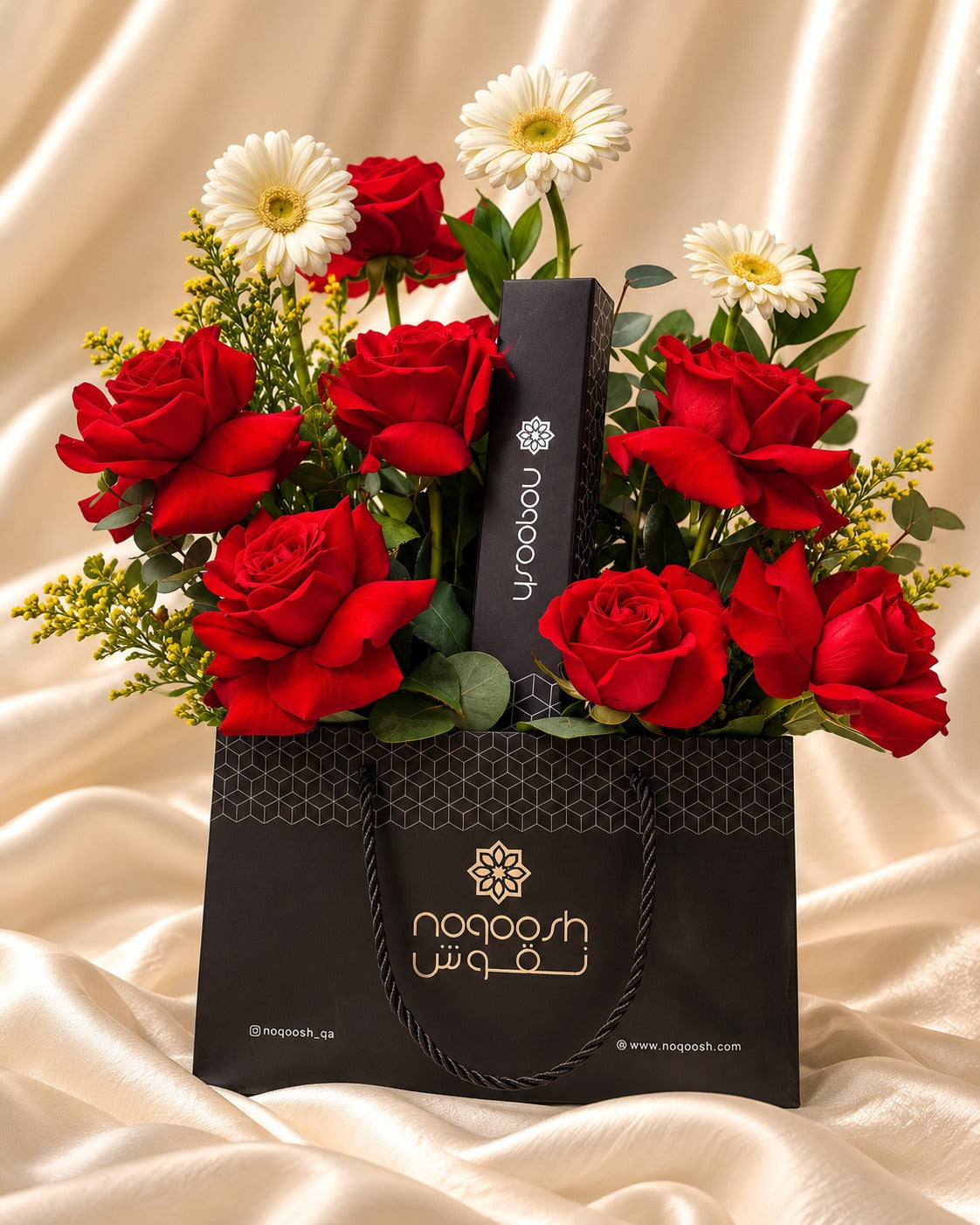 Signature Black Floral Handbag Gift Set VN00001