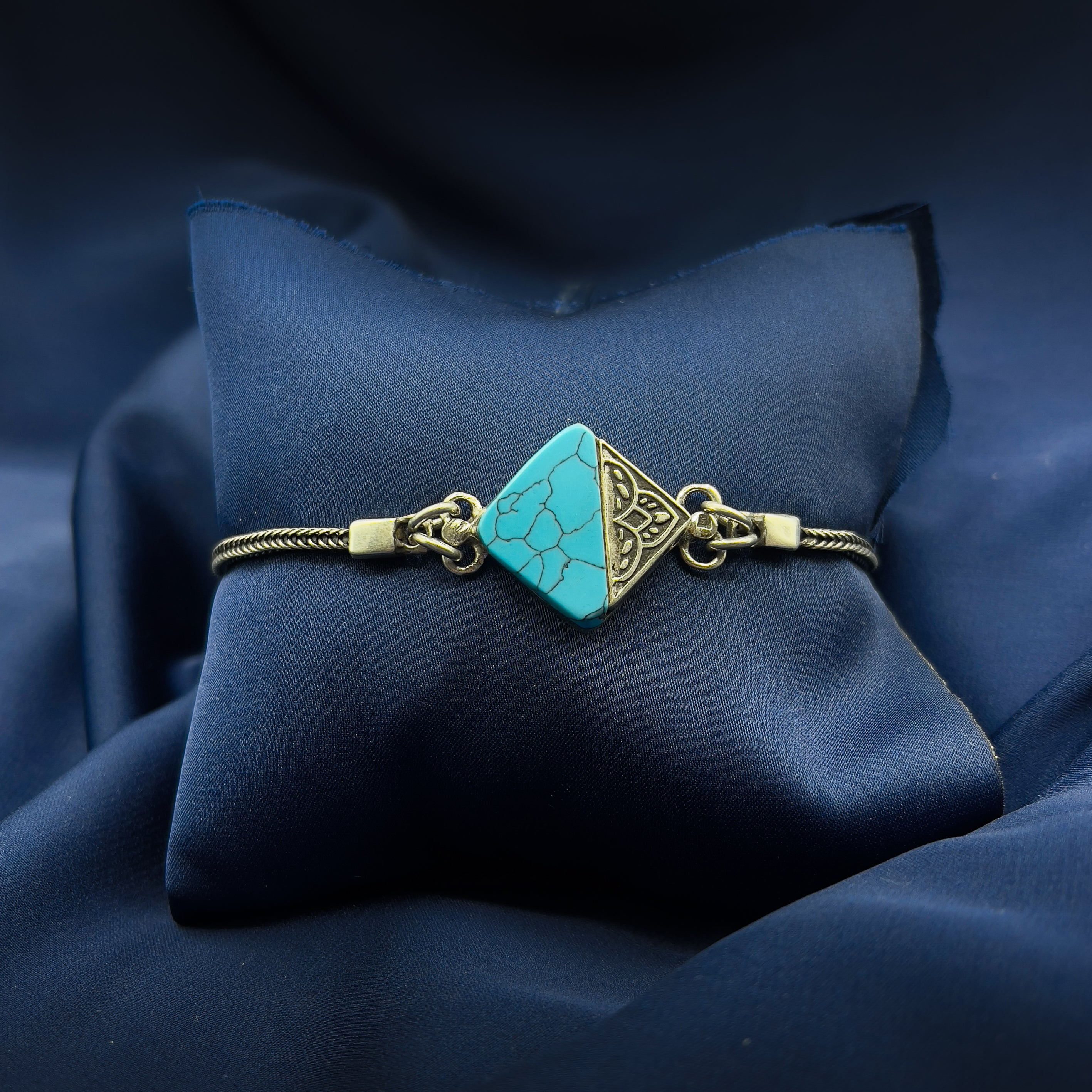 Conjoined Triangle Bracelet (Turquoise)