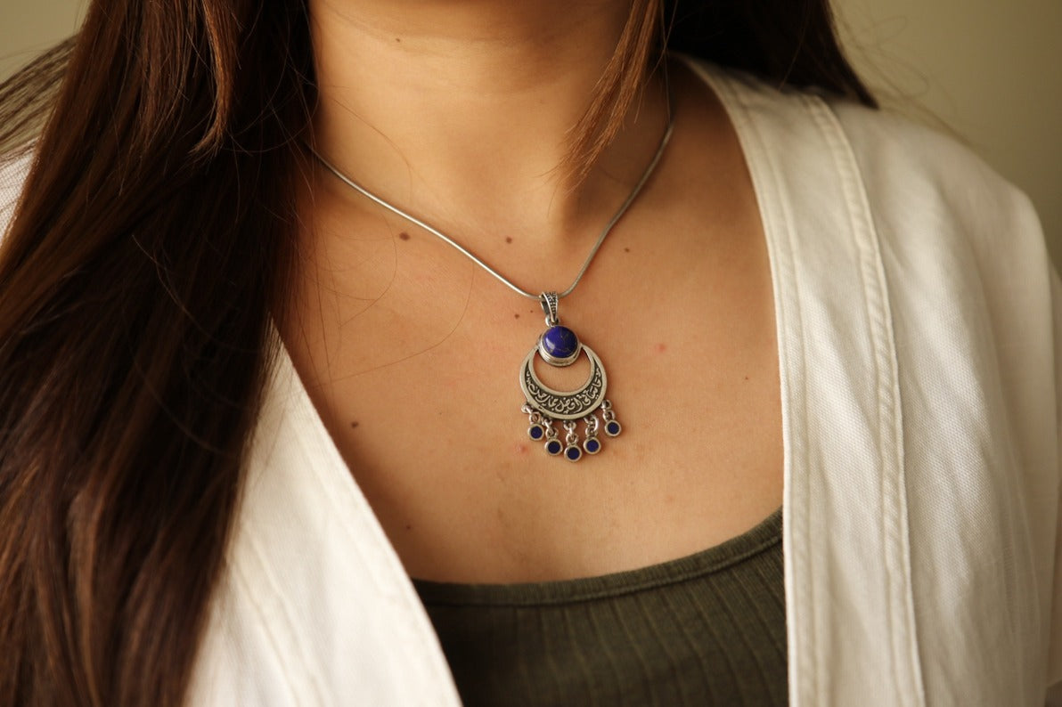 Hope pendant with blue stones