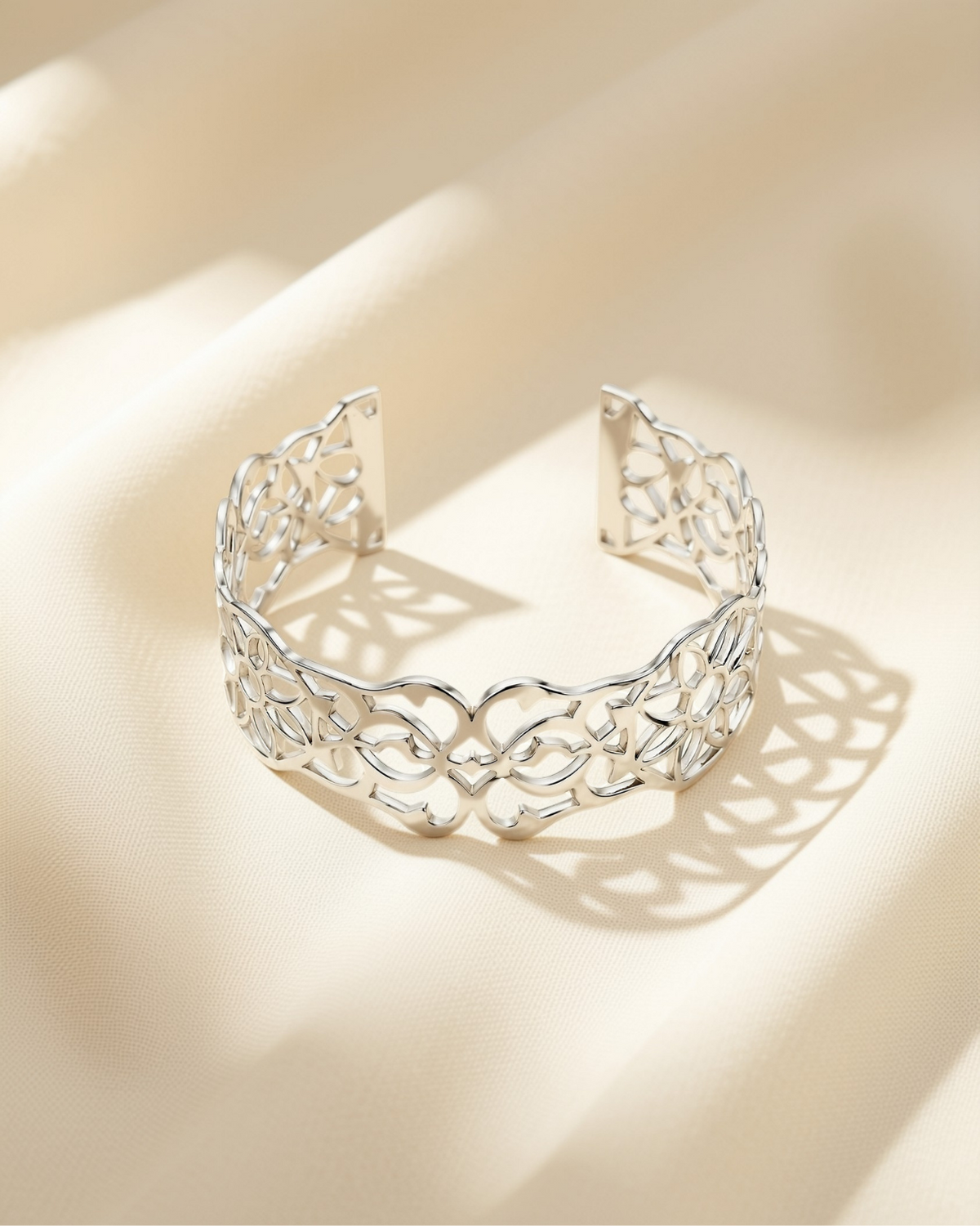 The Timeless Embrace Bangle 1307