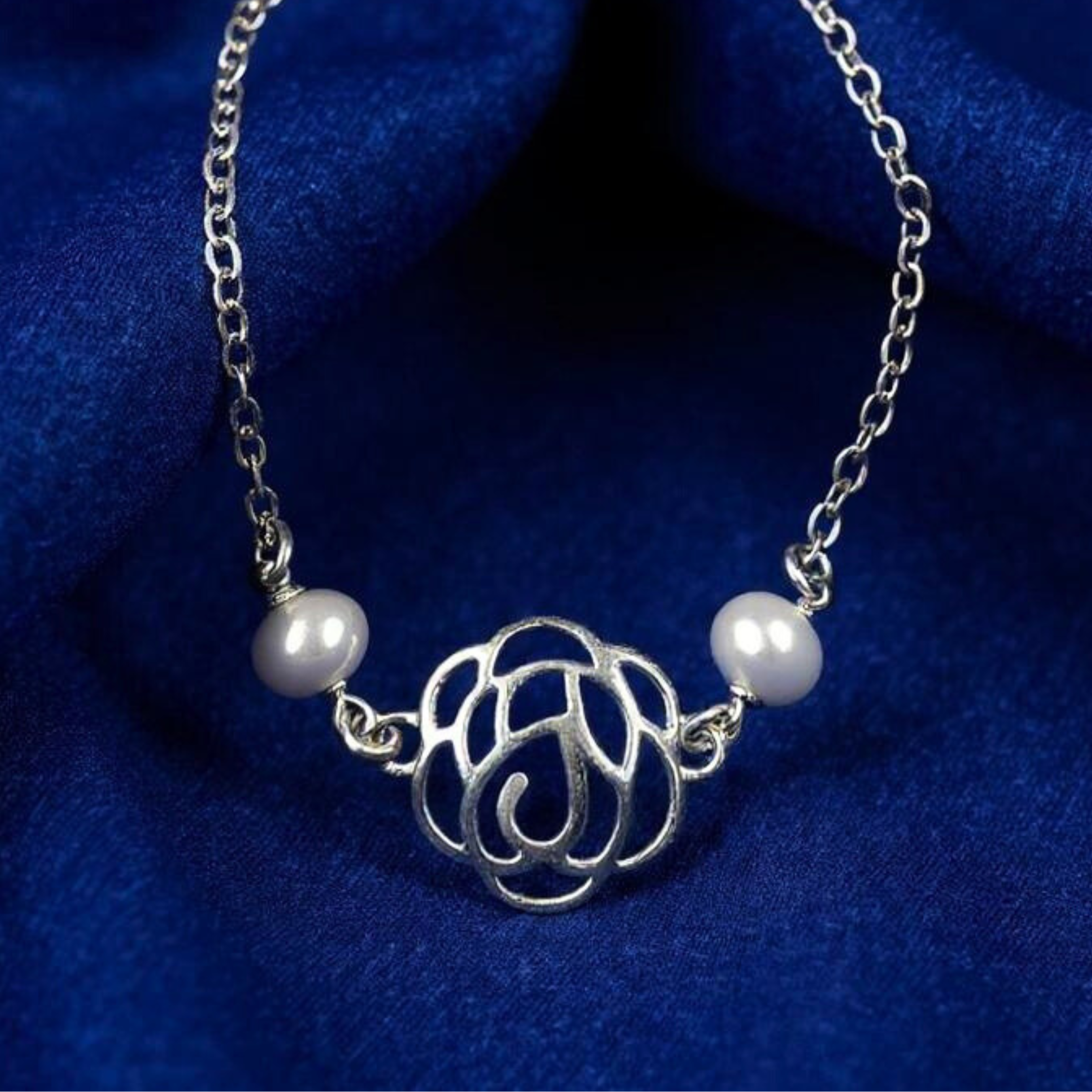 Bloom Chain Bracelet with Pearl