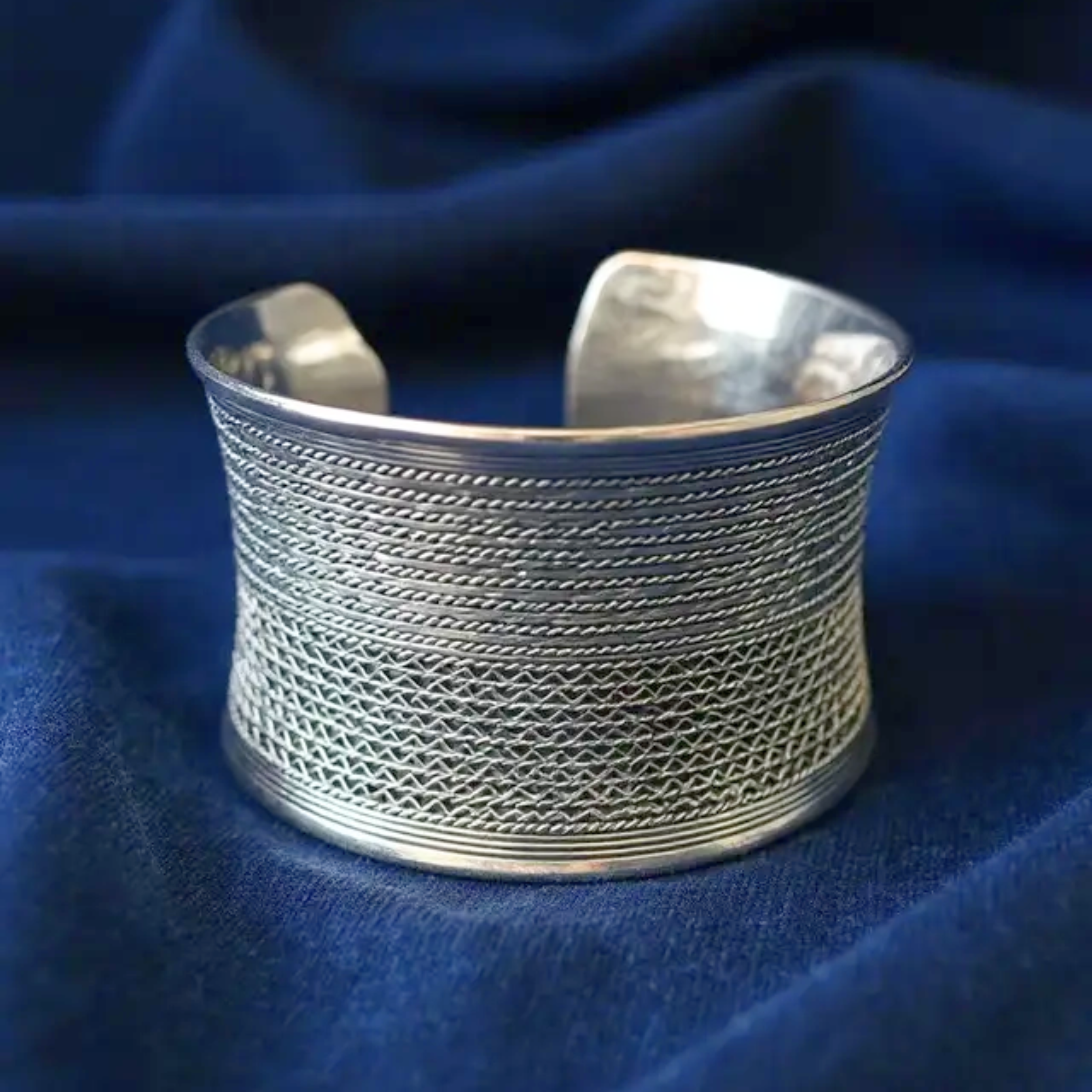The Grand Heritage Bangle (Extra Large)