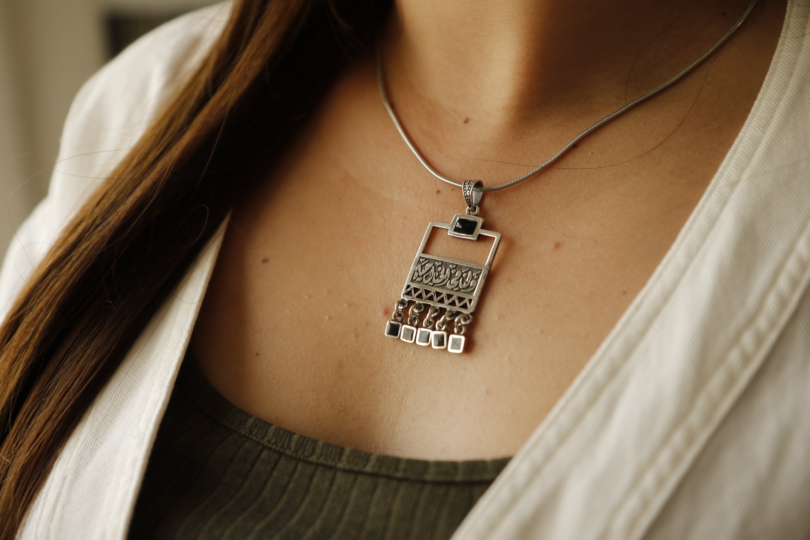 Imagination Square Pendant With 5 Black Stones