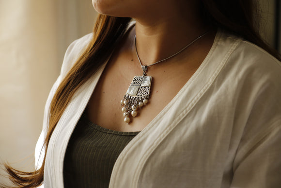 Oriental pendent-with pearl stones