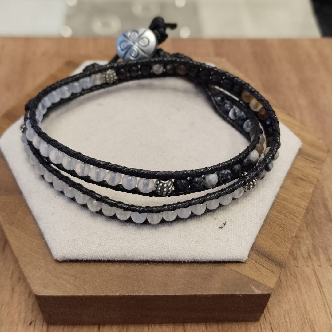 Double bracelet of black leather with translucent white and brownish black Agate 12043