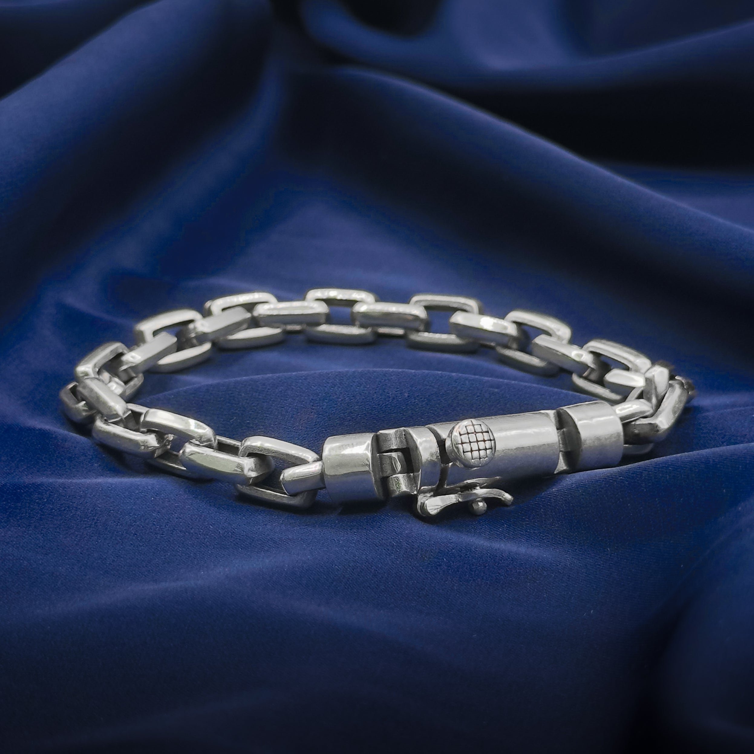Classic Link Bracelet