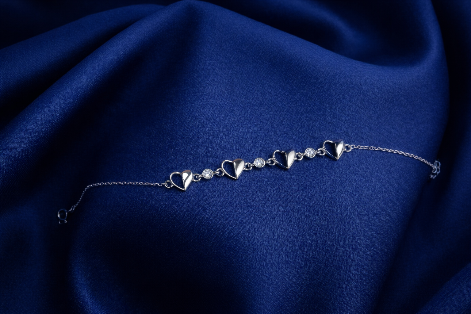 Silver Bracelet - Half hearts