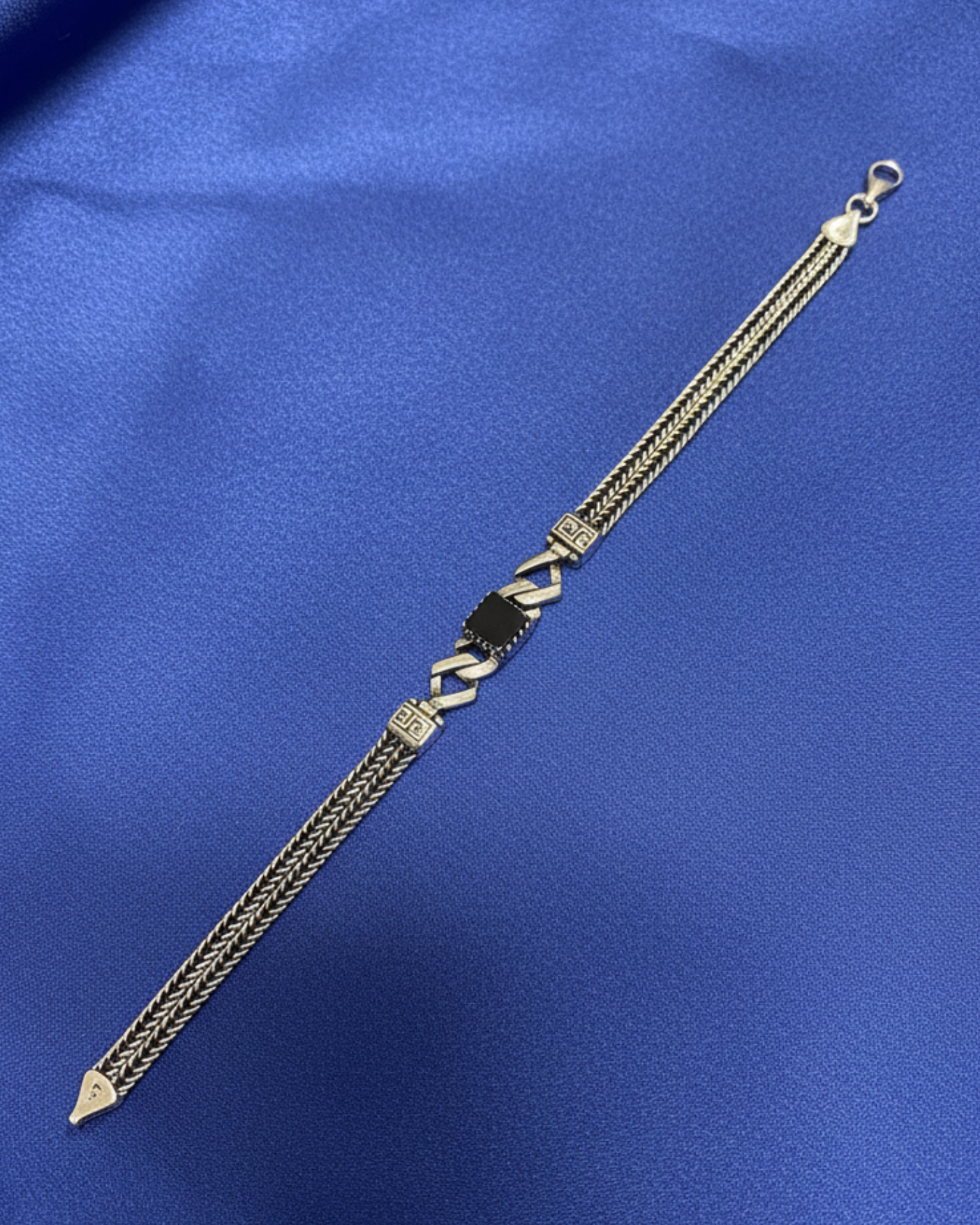 Foxtail Chain Silver Bracelet with Onyx Center 30011 إسواره