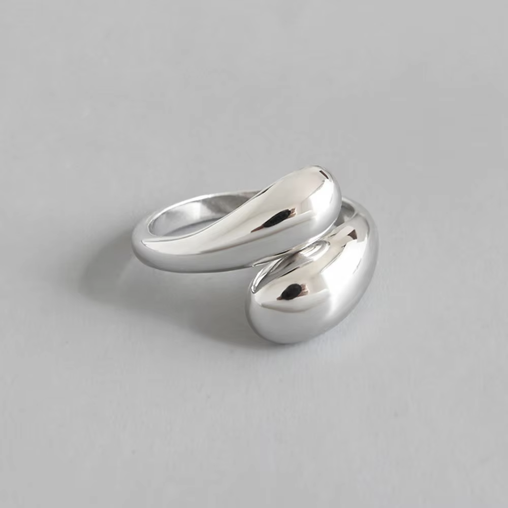 Teardrop Twist Ring