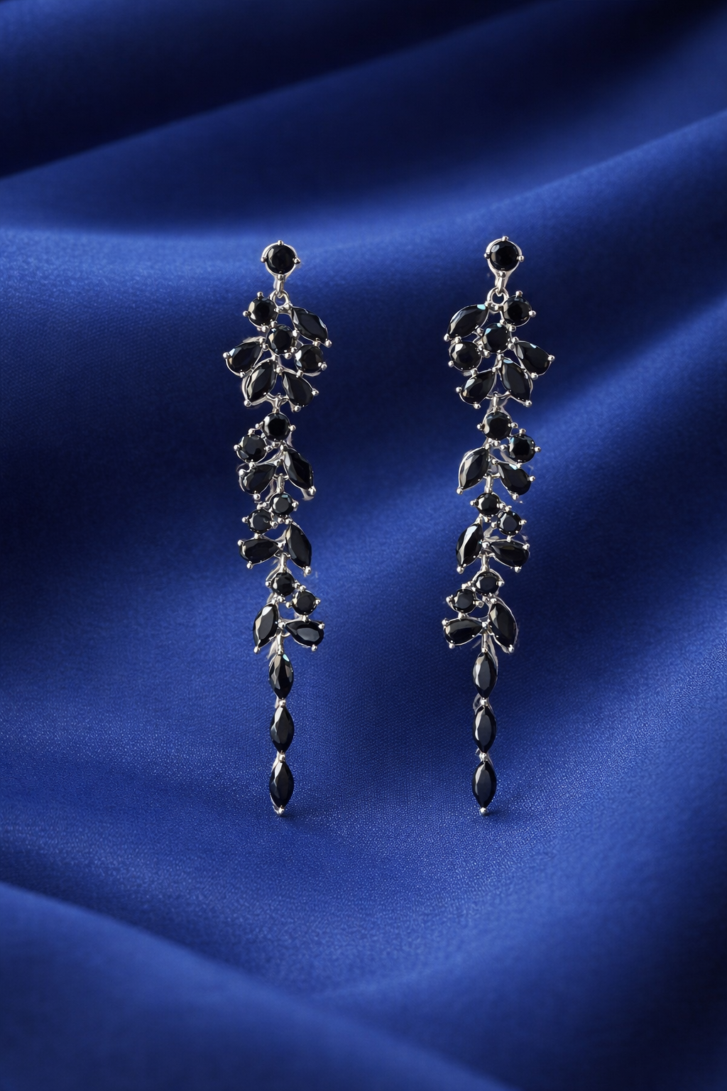 The Midnight Willow Earrings 4290 حلق