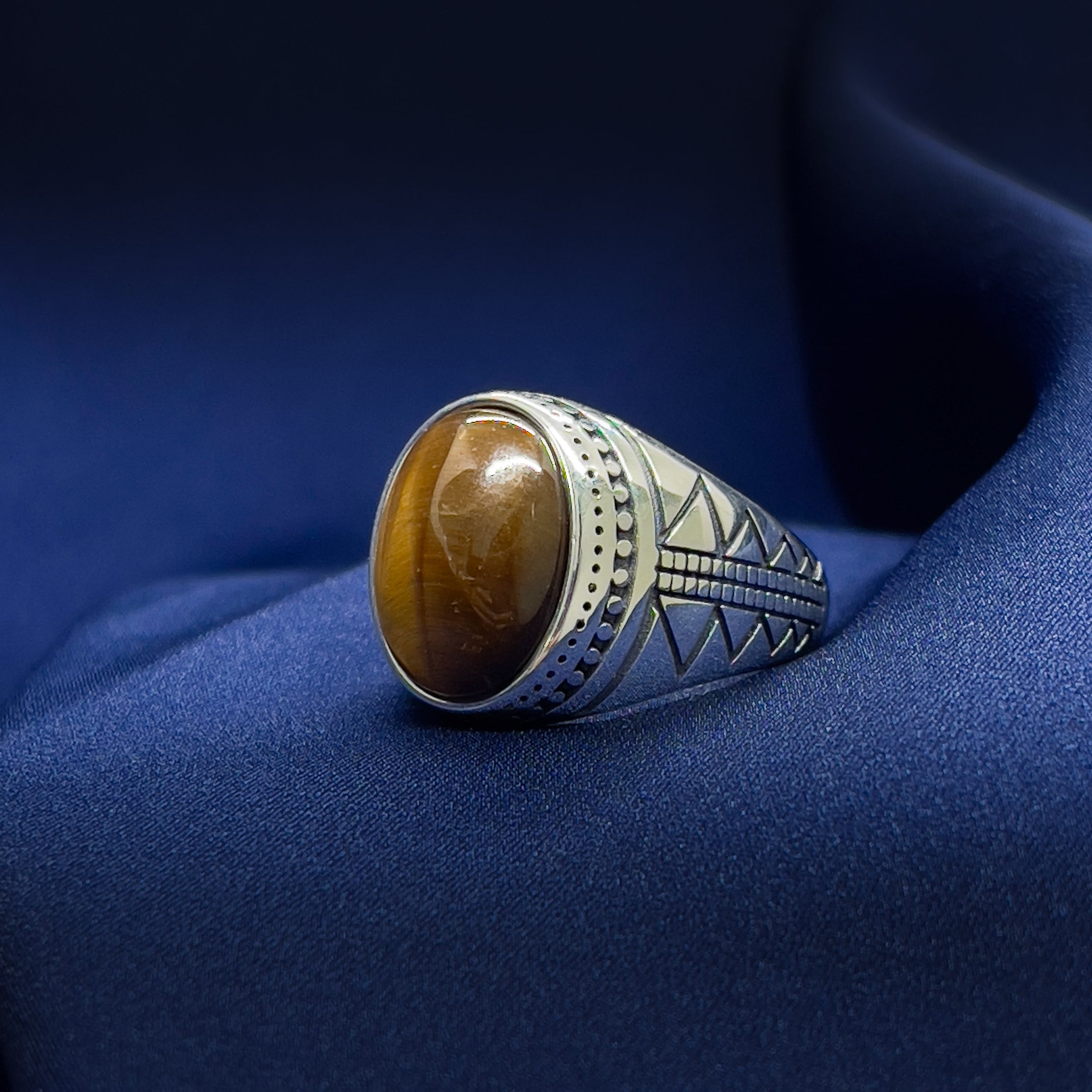 Tiger Crest Ring