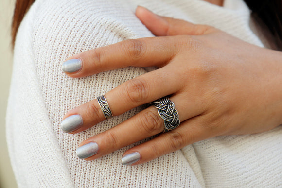 Silver Ring- Knots