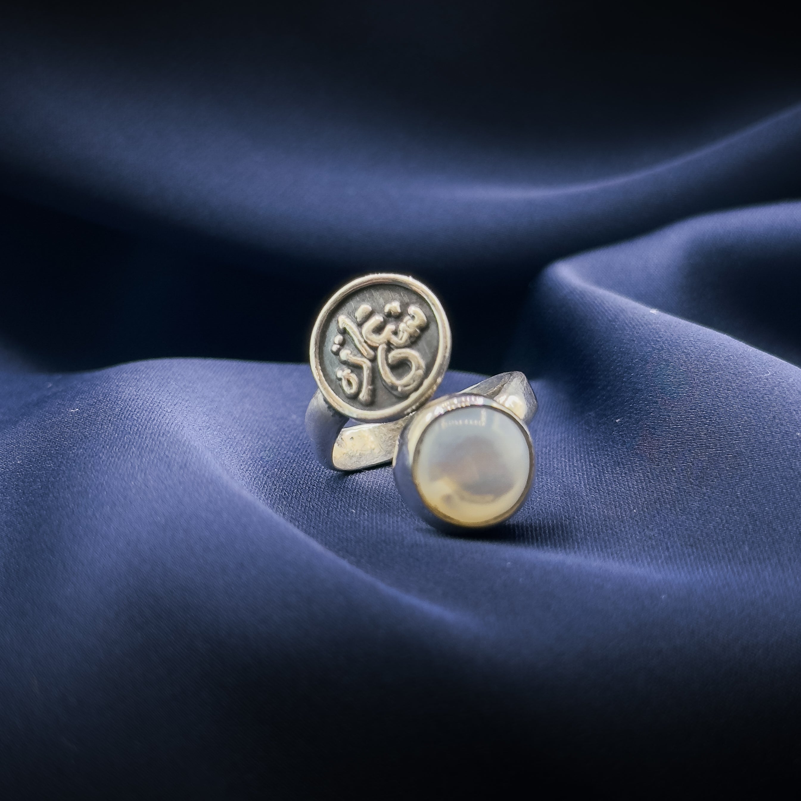 Happiness Swirl Pearl Ring