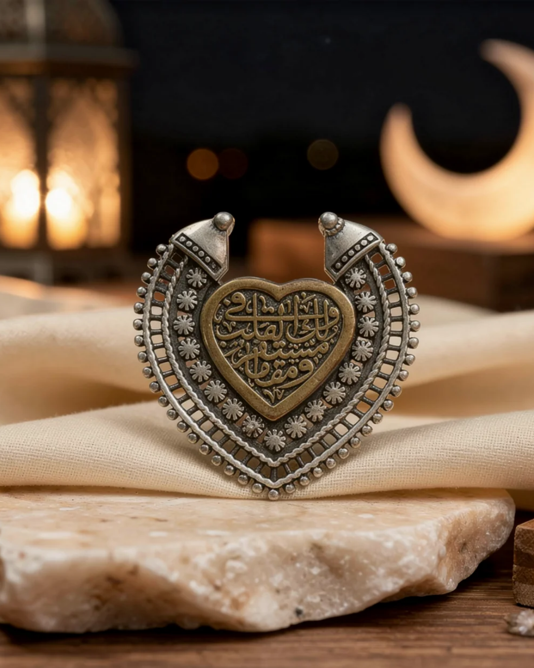 Calligraphy Heart Shield Statement Ring 7389  خاتم