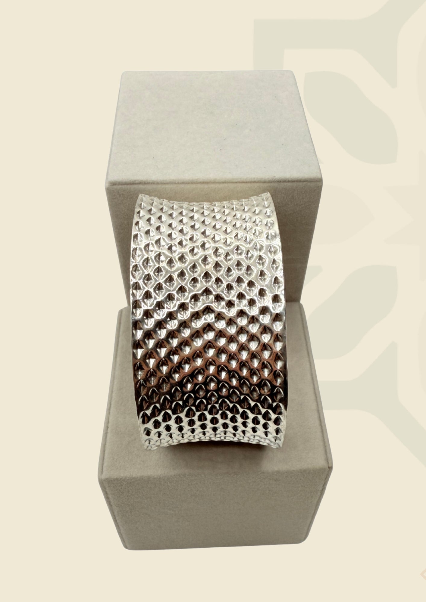 Himaya Bangle