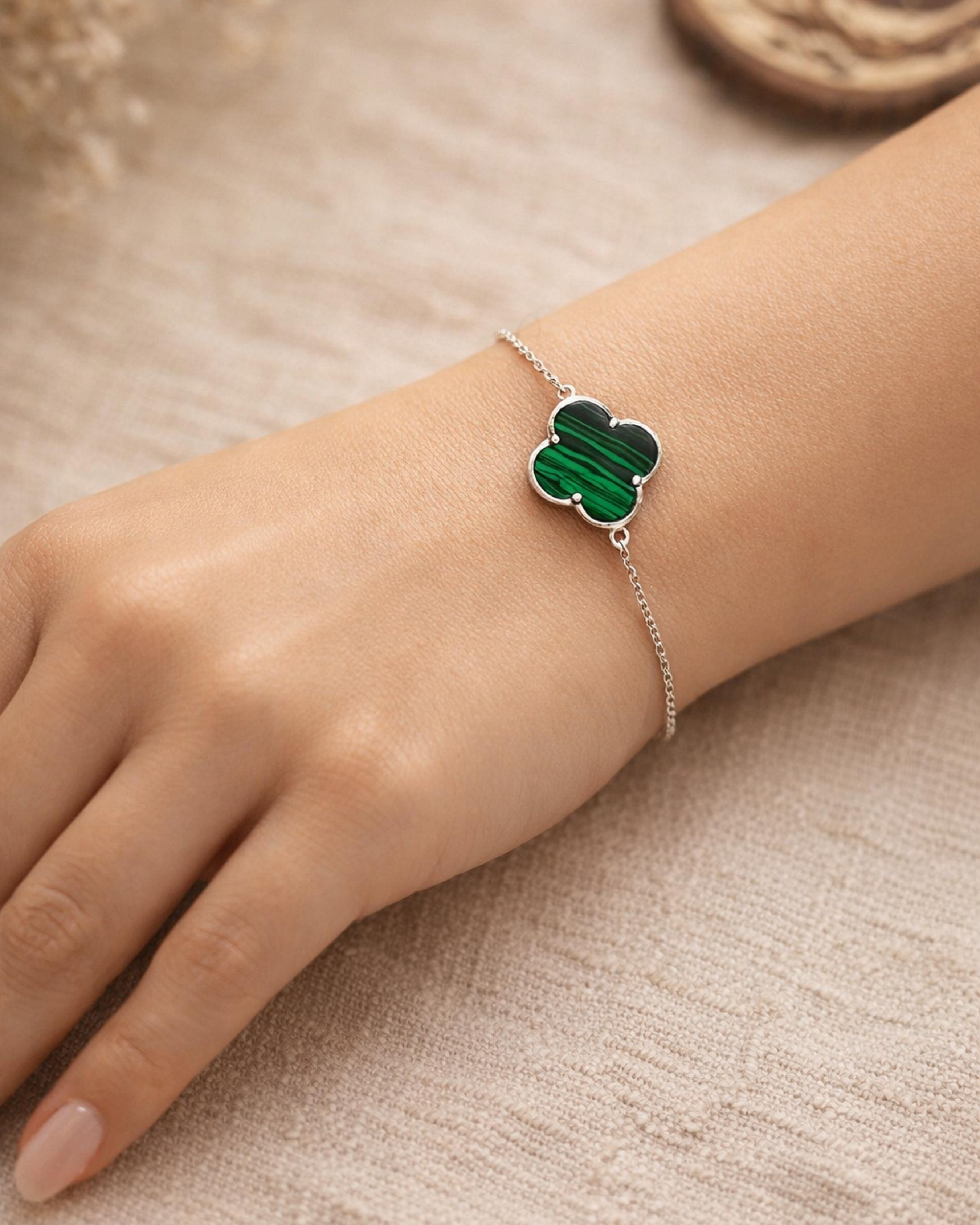 The Emerald Fortune Bracelet 3215