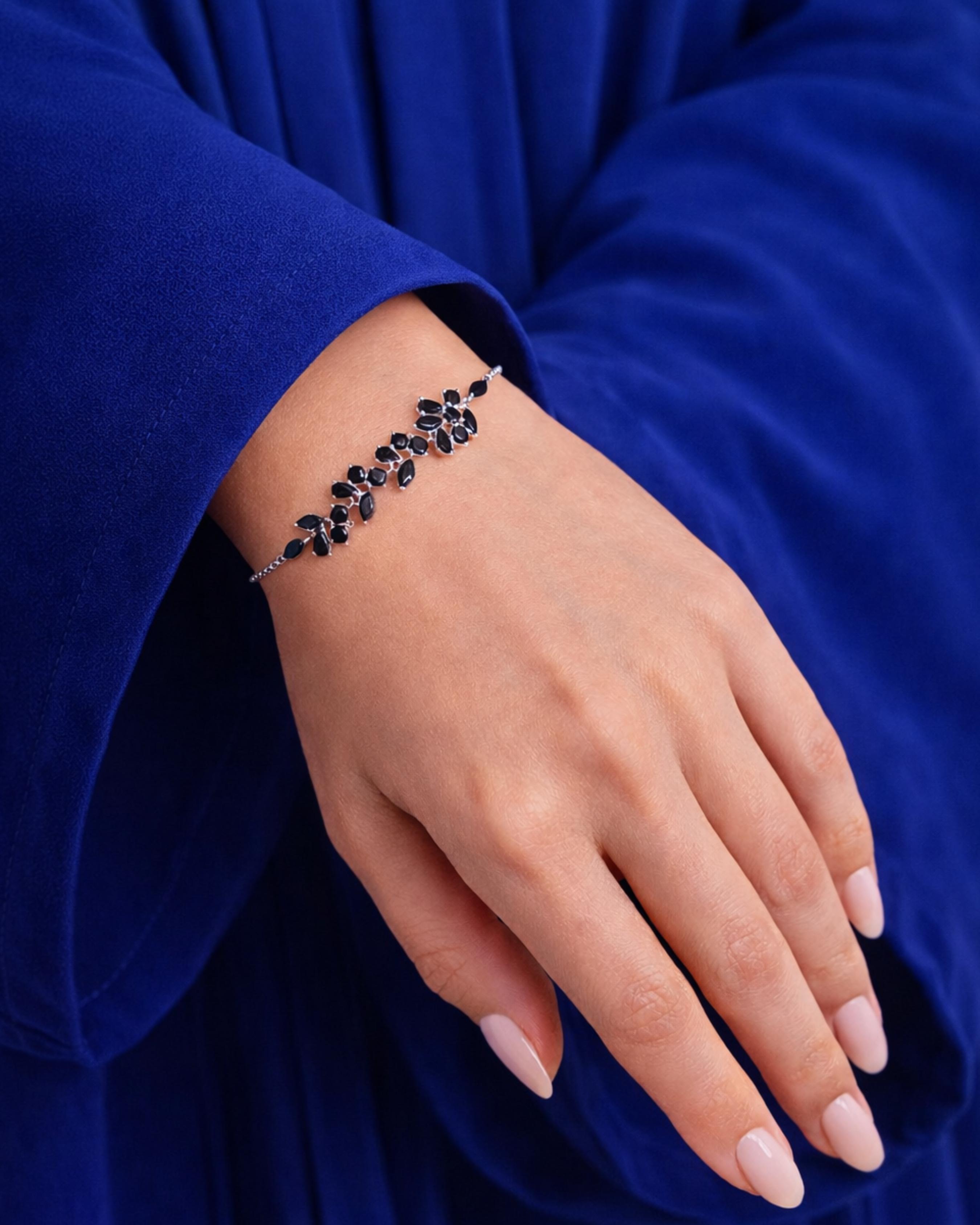 The Midnight Willow Bracelet 3202