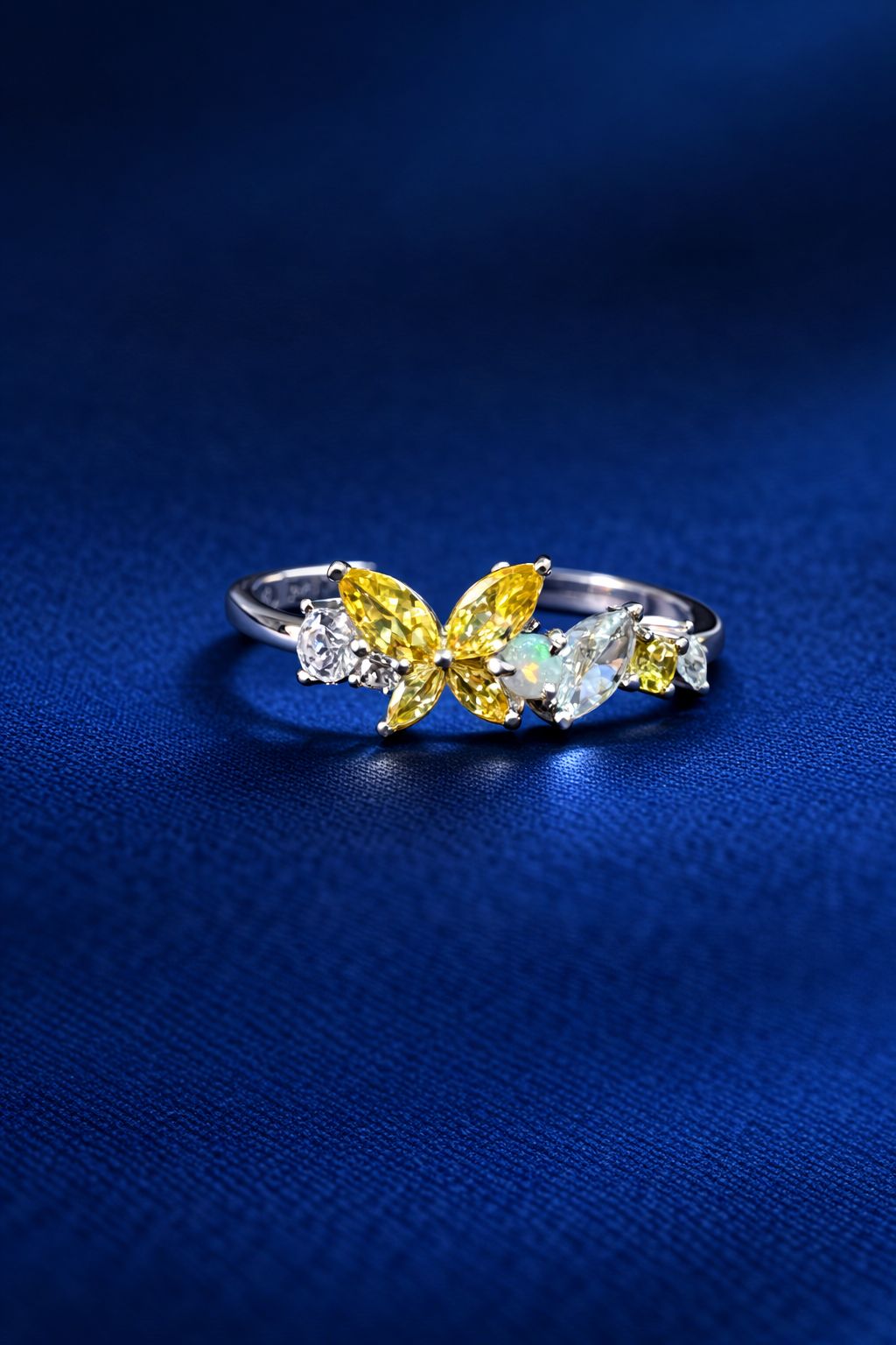 The Fluttering Garden Gold Ring 7378