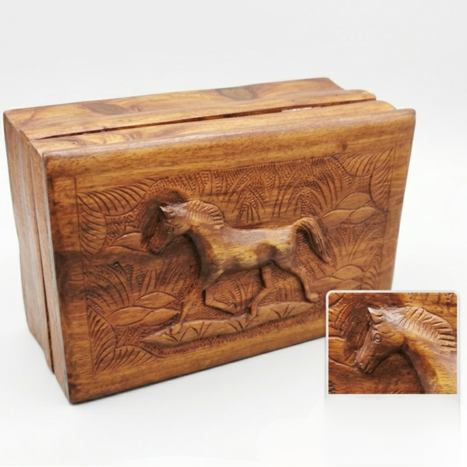 Wooden box with horse design 20x12cm-ZW00095