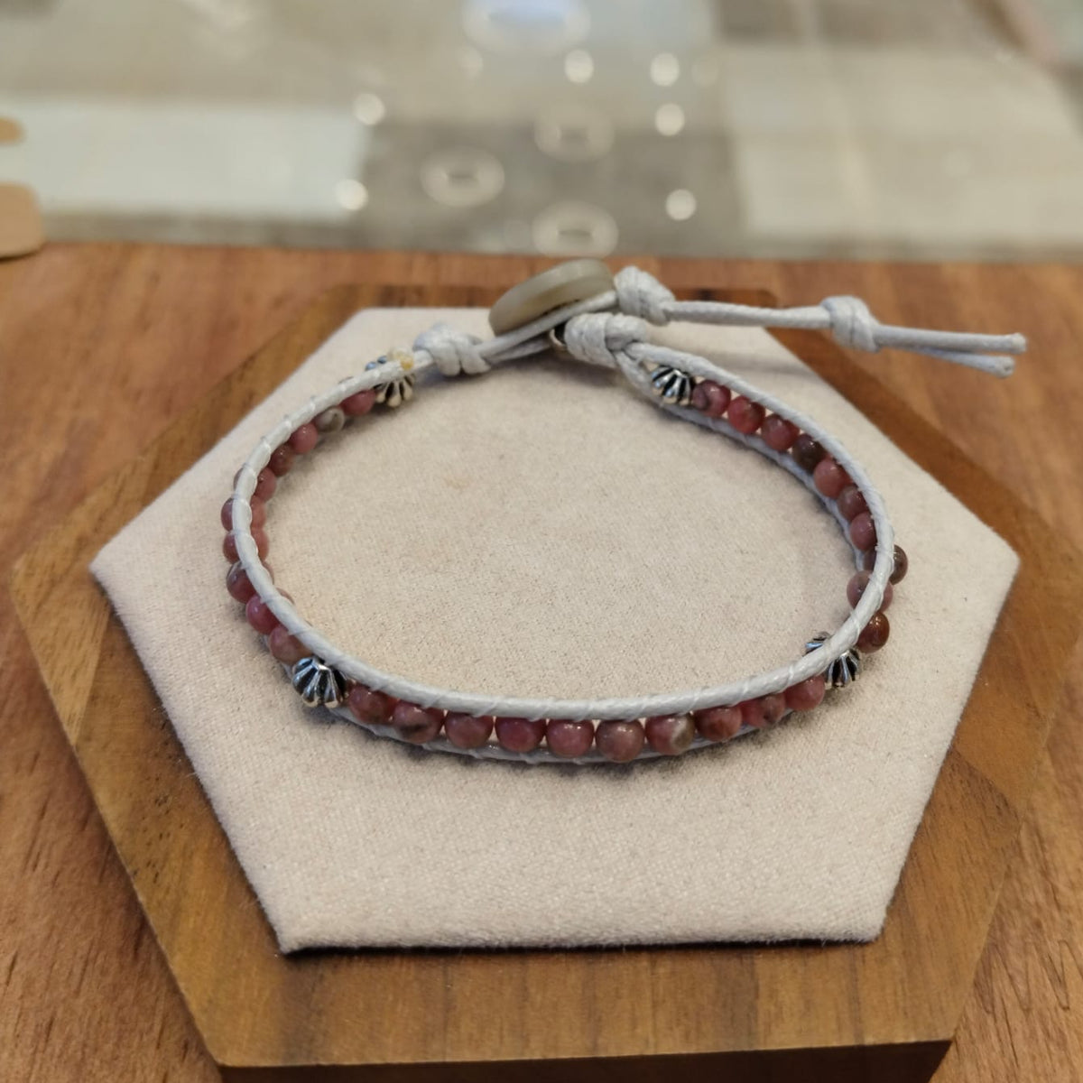Silver leather bracelet with cashmere-coloured Jasper stone 12049