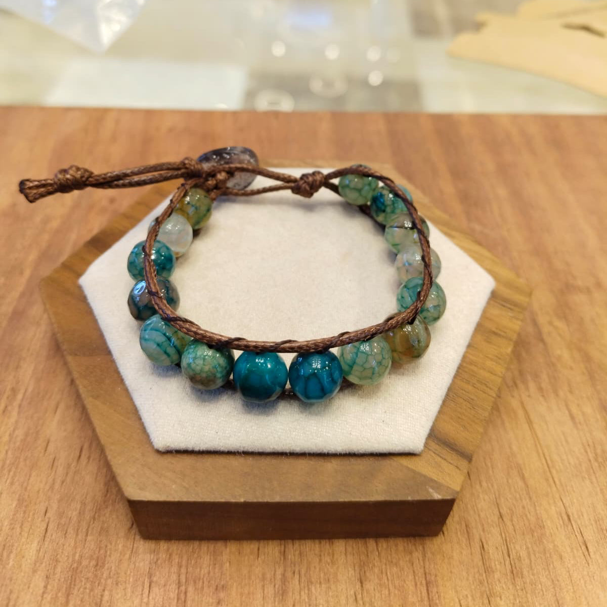 Brown leather bracelet with Agate in dark green tones 12054